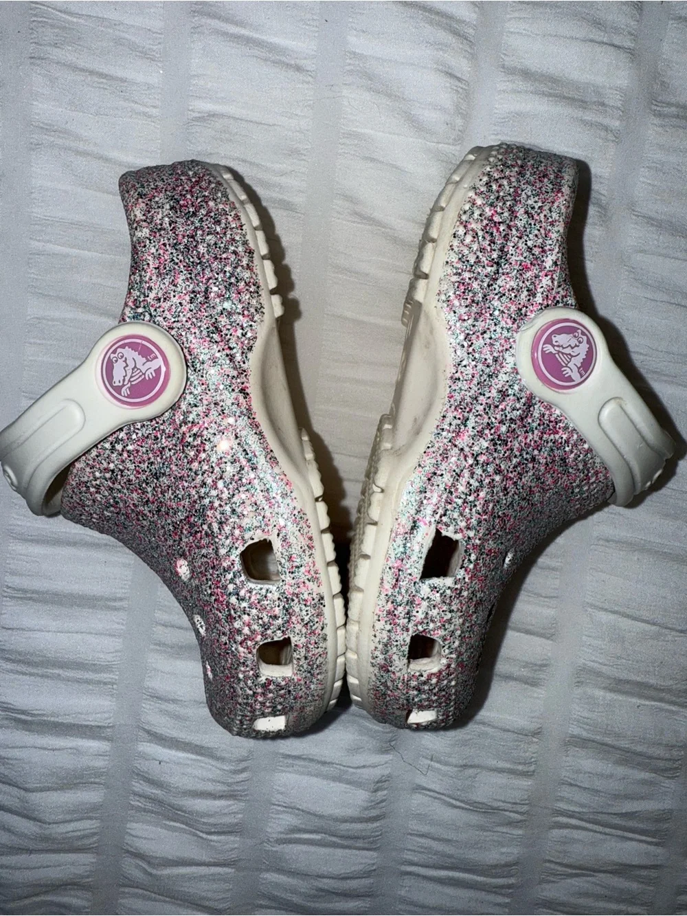 CROCS Girls Toddler Glitter Clog Sandals in White and Pink Size 7